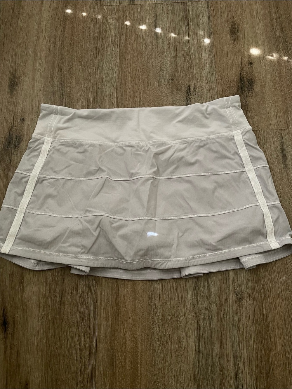 Lululemon skirt size 8
